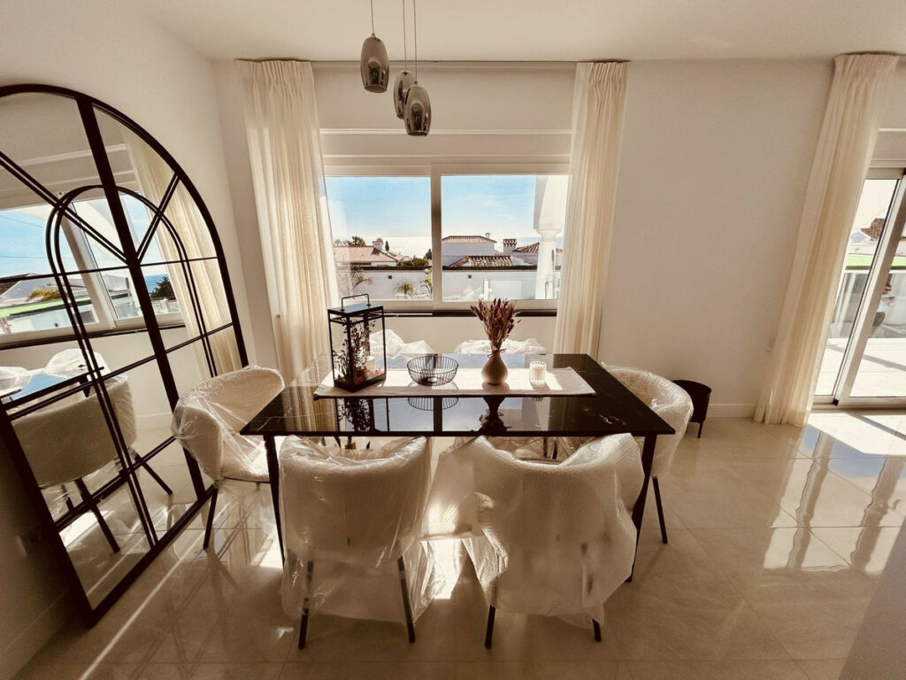Detached Villa La Duquesa Málaga - image 8
