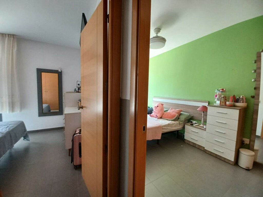 Middle Floor Apartment Los Dolses Alicante - image 8