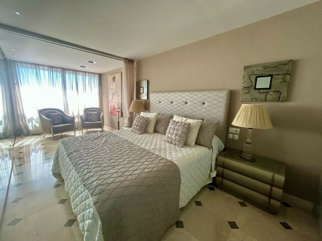 Middle Floor Apartment Benidorm Alicante - image 8