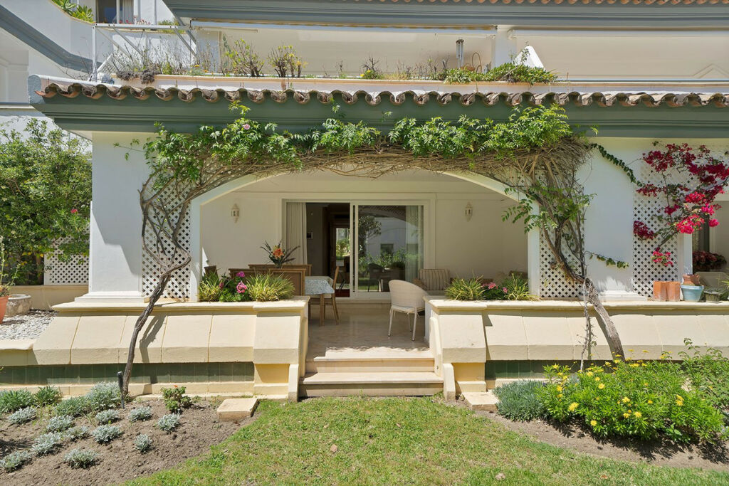 Ground Floor Apartment New Golden Mile Málaga - image 8