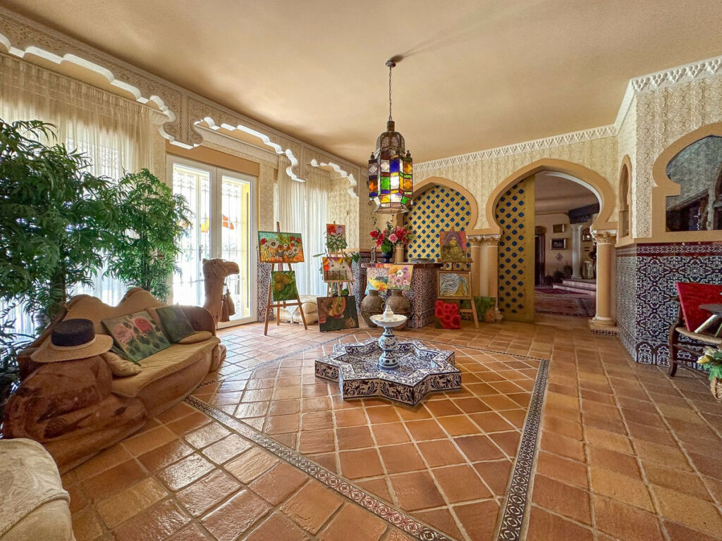 Detached Villa Cerros del Aguila Málaga - image 8