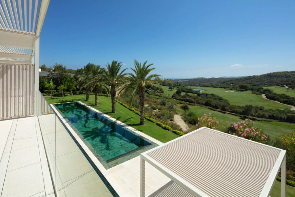 Detached Villa Casares Málaga - image 4