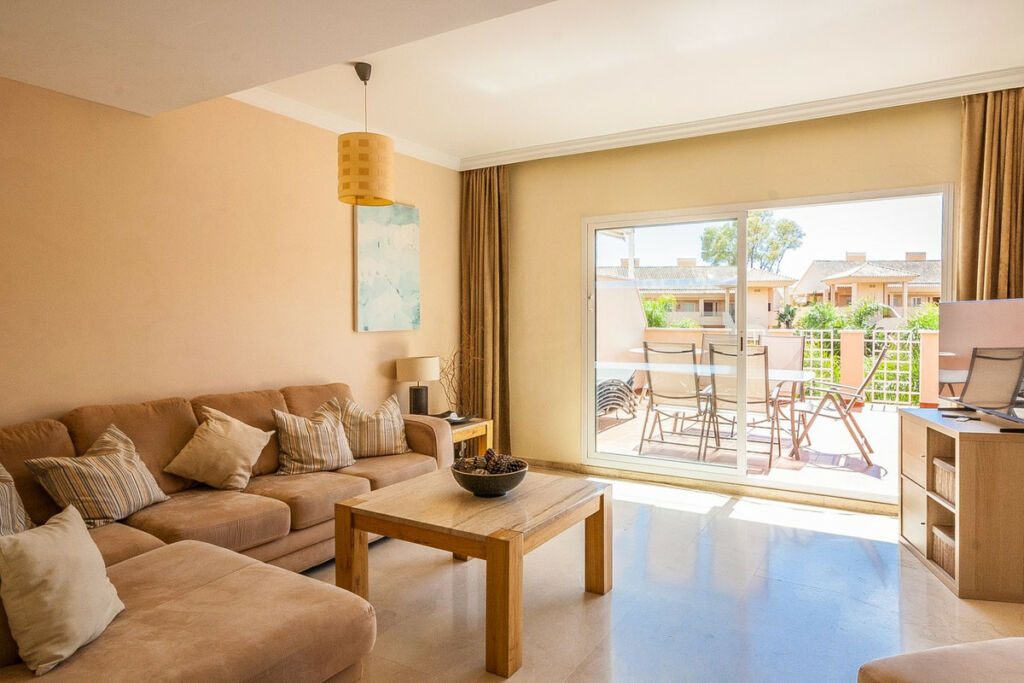 Penthouse Elviria Málaga - image 8