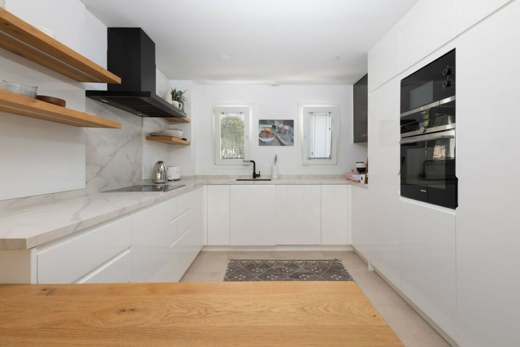 Semi-Detached House Calahonda Málaga - image 11