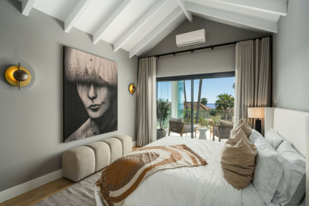 Detached Villa The Golden Mile Málaga - image 8