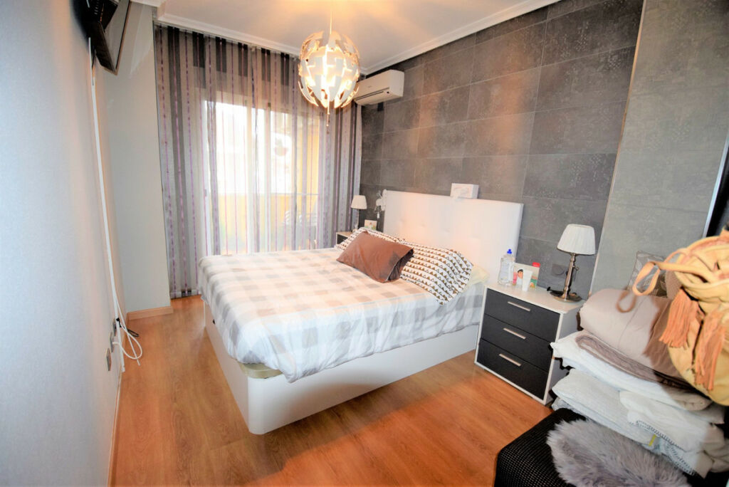 Middle Floor Apartment Catral Alicante - image 8