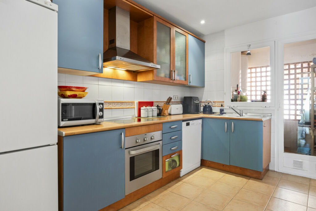 Middle Floor Apartment Marbella Málaga - image 11