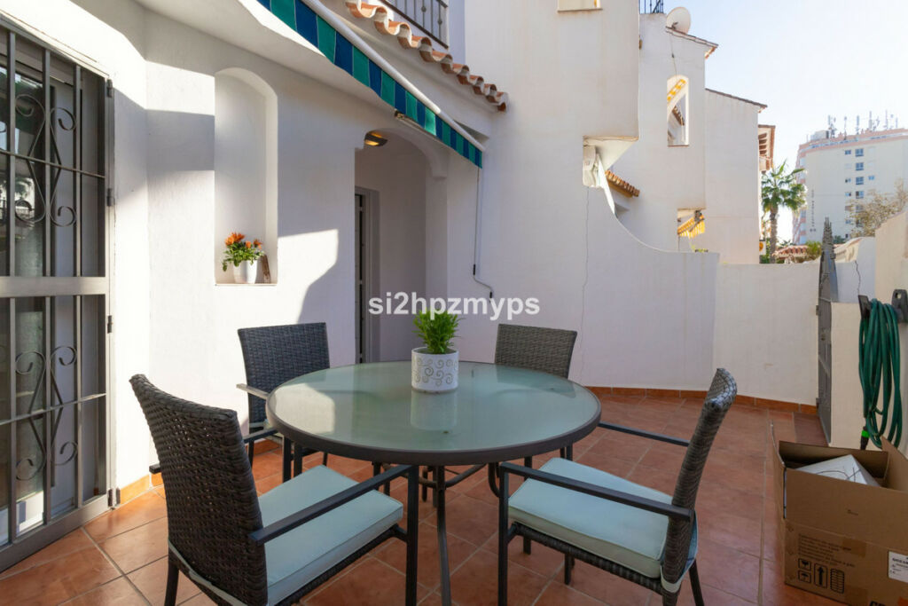 Townhouse Torrox Málaga - image 8