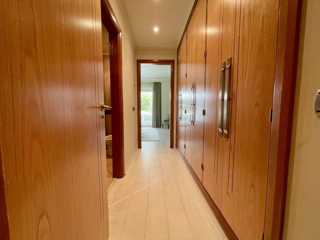 Ground Floor Apartment Puerto Banús Málaga - image 8