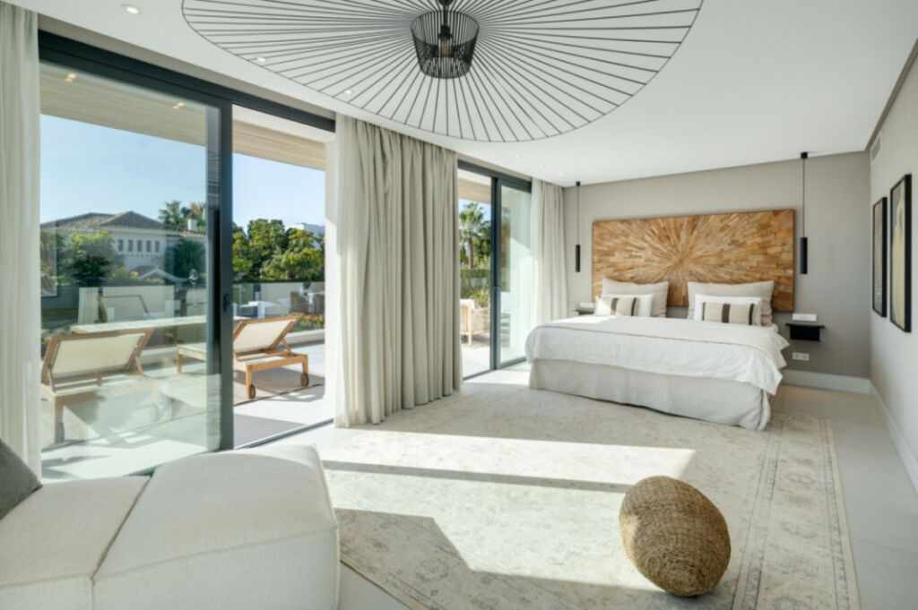 Detached Villa Marbella Málaga - image 8