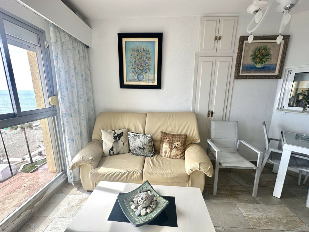 Middle Floor Apartment Fuengirola Málaga - image 9