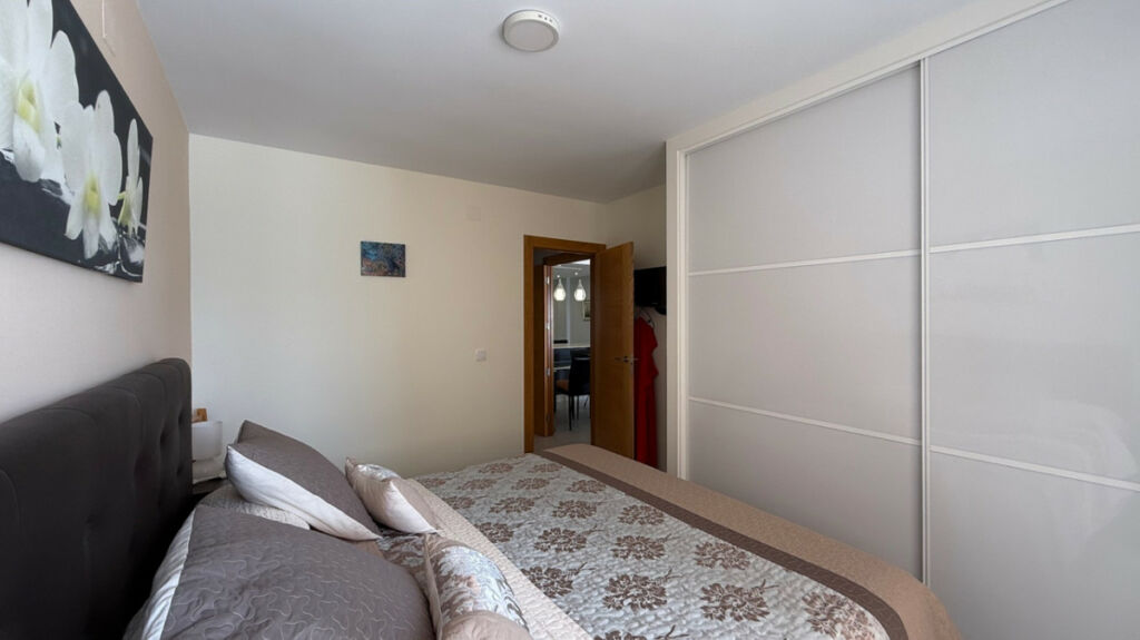 Middle Floor Apartment Torrevieja Alicante - image 8