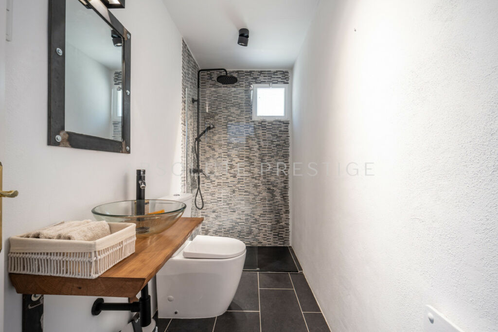 Detached Villa Nueva Andalucía Málaga - image 8