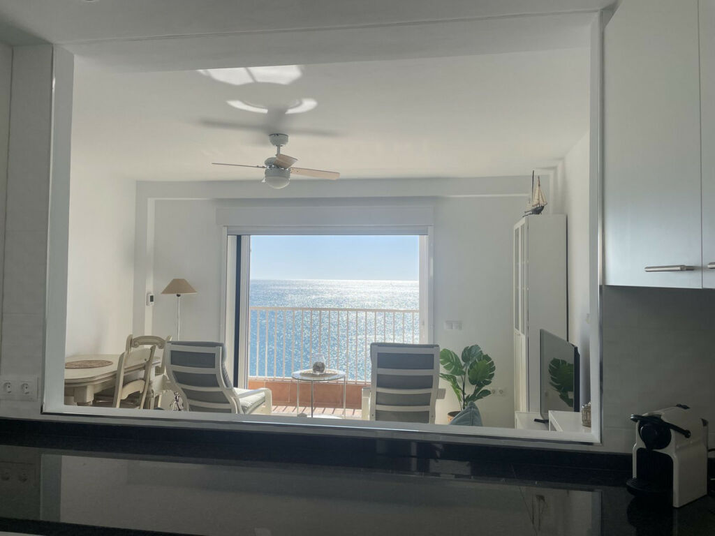 Top Floor Apartment Casares Playa Málaga - image 8