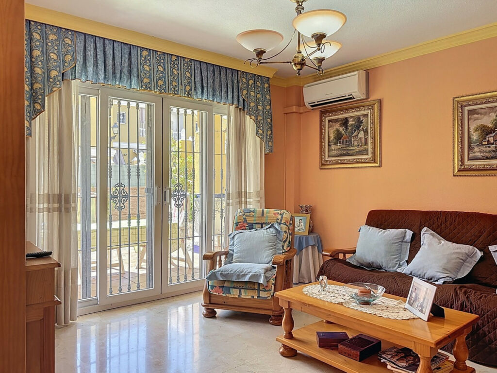 Semi-Detached House Torre del Mar Málaga - image 8