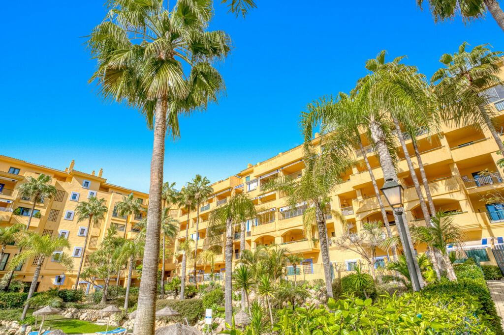 Middle Floor Apartment San Pedro de Alcántara Málaga - image 8