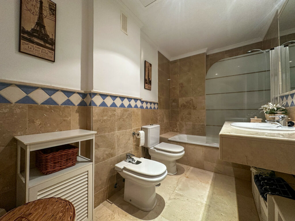 Ground Floor Apartment Nueva Andalucía Málaga - image 11