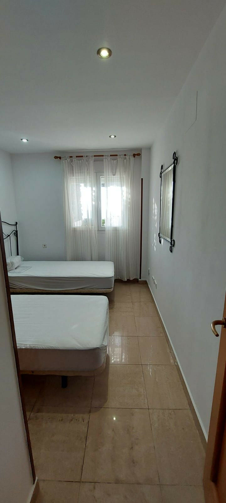 Middle Floor Apartment Manilva Málaga - image 8
