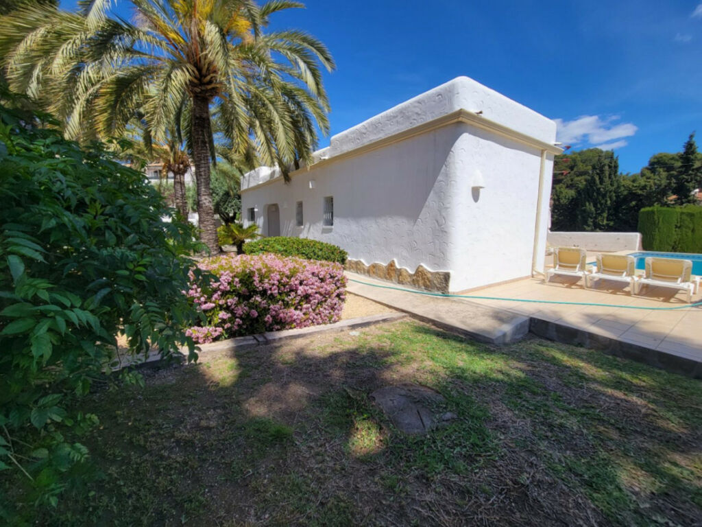 Detached Villa Moraira Alicante - image 8
