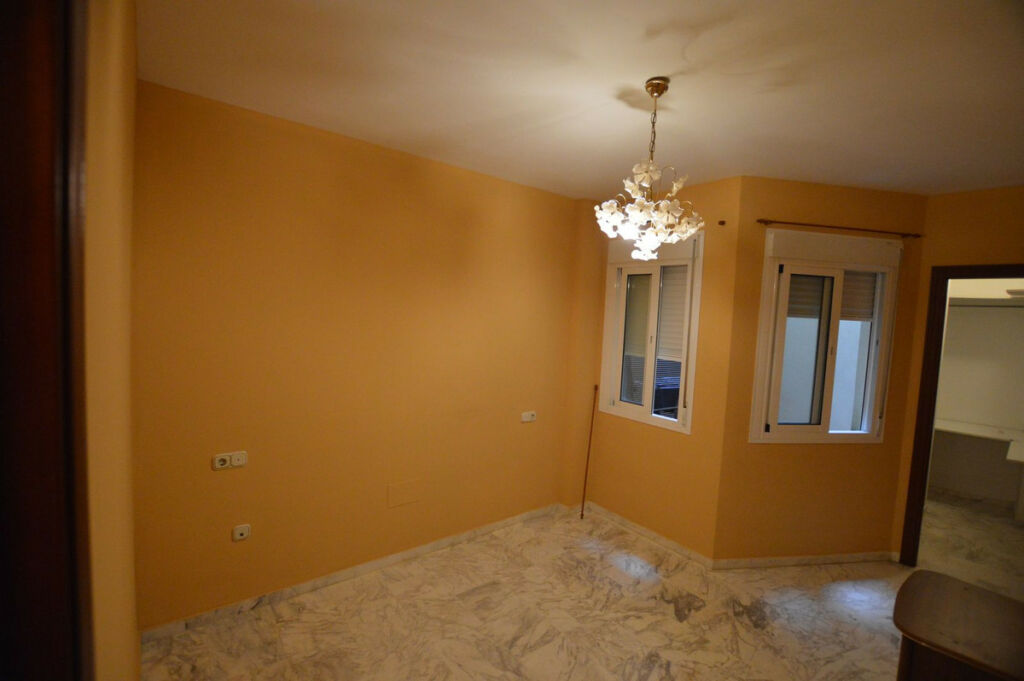 Ground Floor Apartment Los Boliches Málaga - image 8