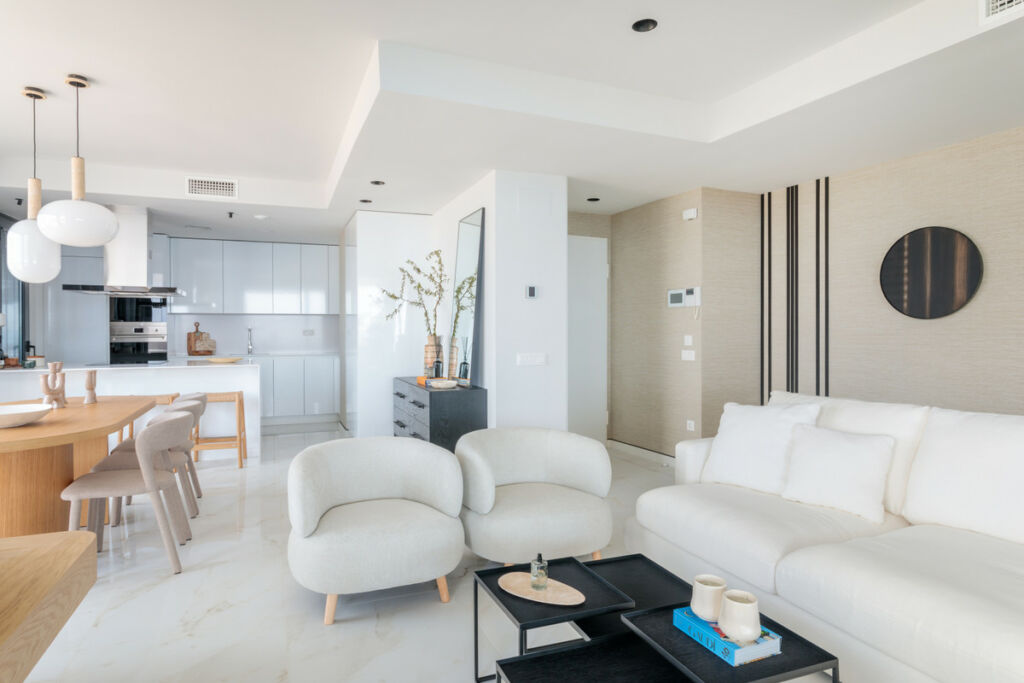 Middle Floor Apartment Benidorm Alicante - image 9