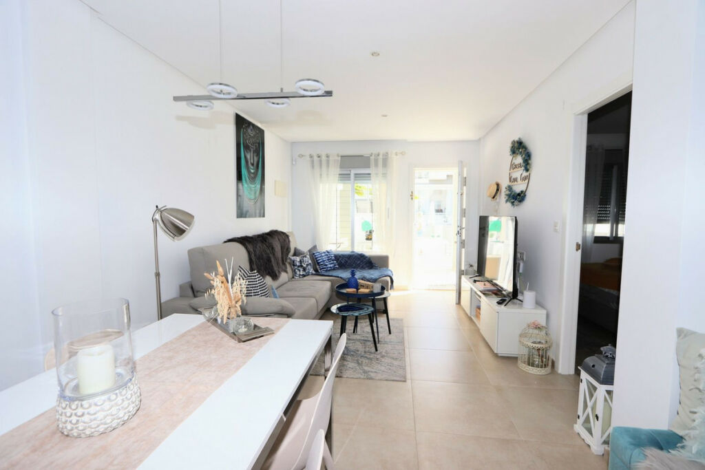Ground Floor Apartment La Florida Alicante - image 10