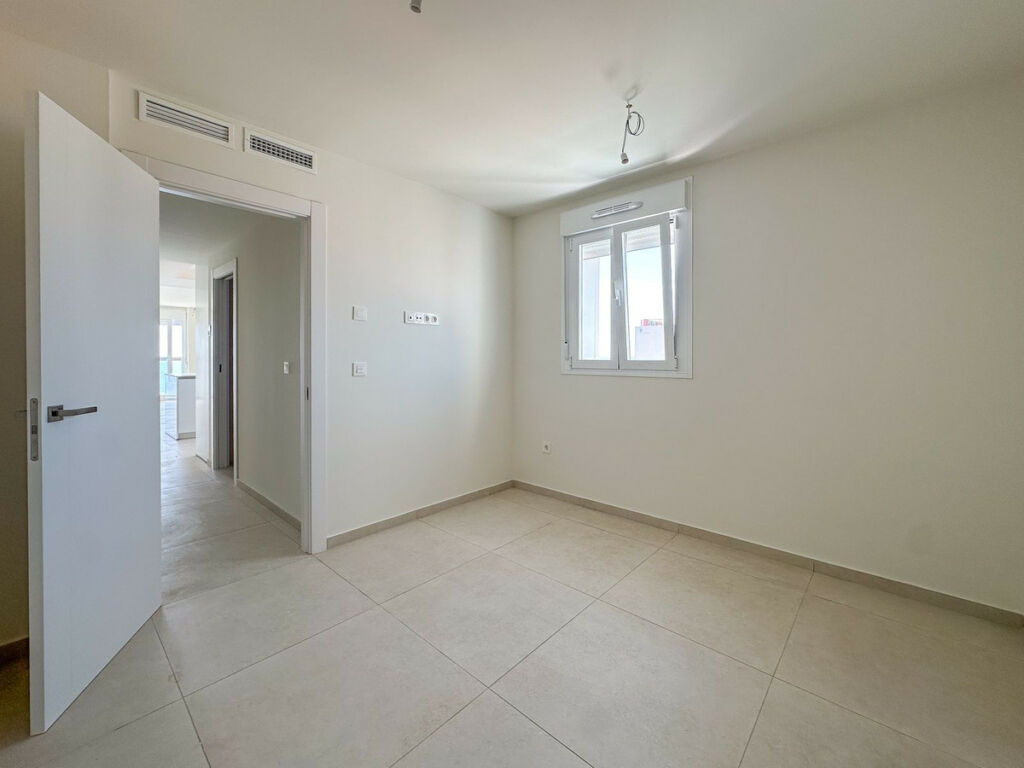 Middle Floor Apartment Fuengirola Málaga - image 9
