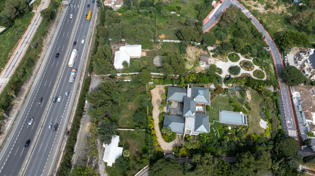 Residential Plot The Golden Mile Málaga - image 9