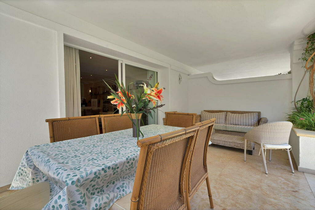 Ground Floor Apartment New Golden Mile Málaga - image 9