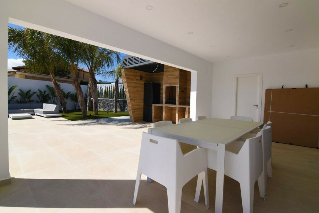 Detached Villa Calpe Alicante - image 9