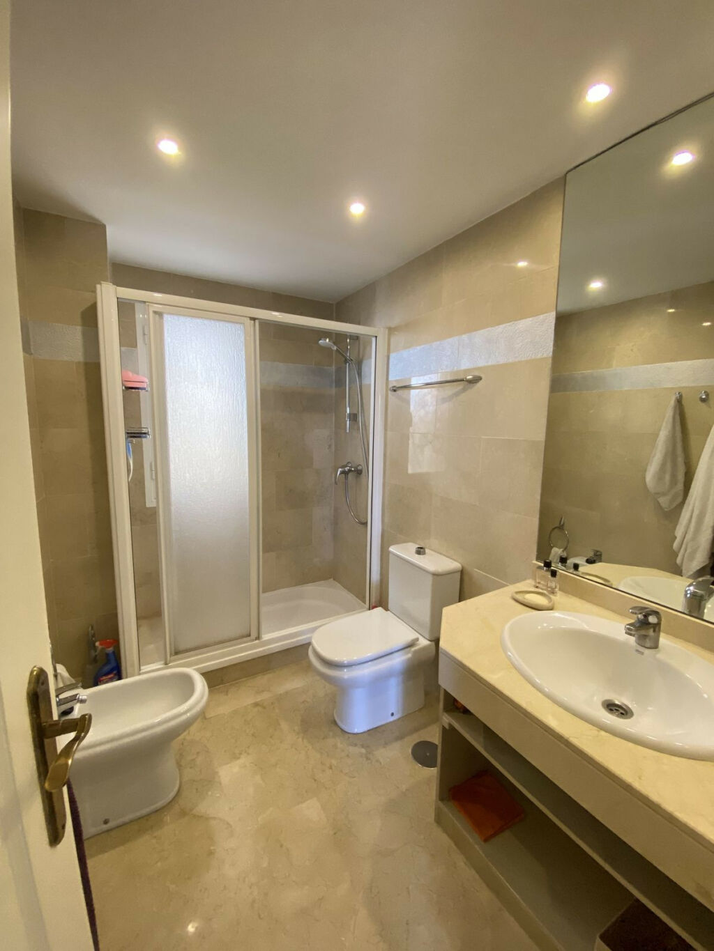 Middle Floor Apartment Puerto Banús Málaga - image 9