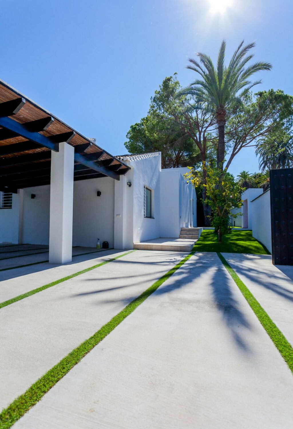 Detached Villa Nueva Andalucía Málaga - image 27