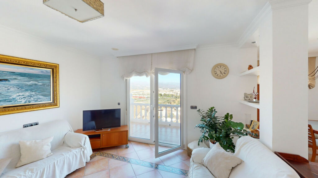 Detached Villa Torre del Mar Málaga - image 9