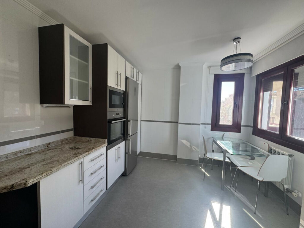 Middle Floor Apartment Casares Playa Málaga - image 9