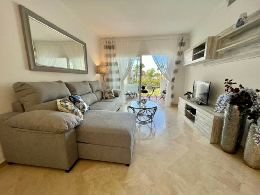 Middle Floor Apartment Costalita Málaga - image 9