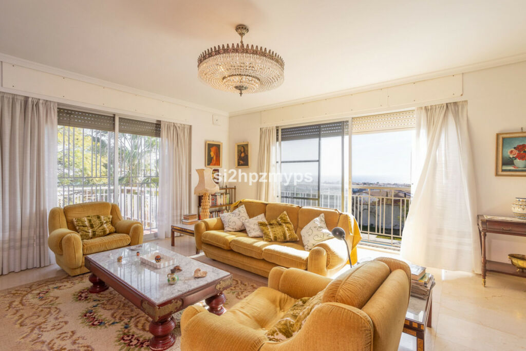 Detached Villa Nerja Málaga - image 9