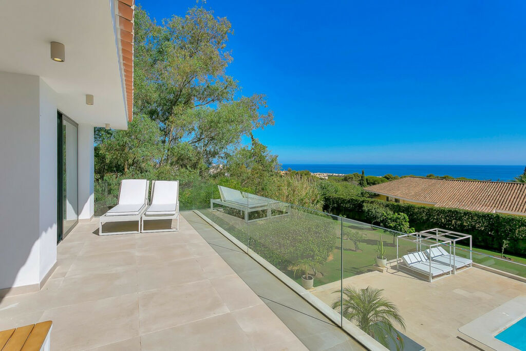 Detached Villa Cabopino Málaga - image 13