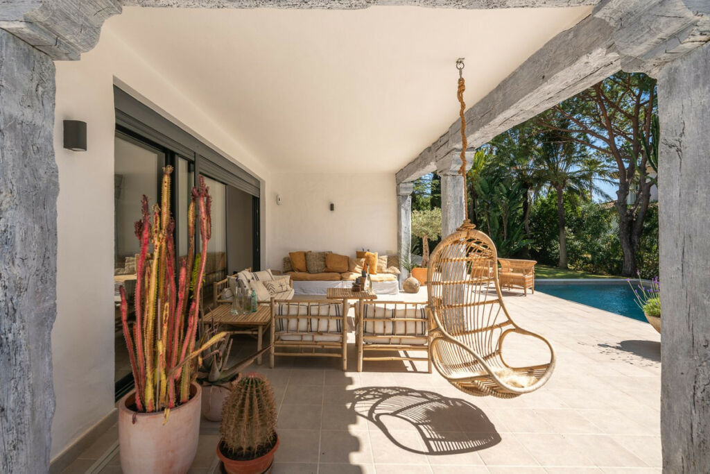 Detached Villa Hacienda Las Chapas Málaga - image 9