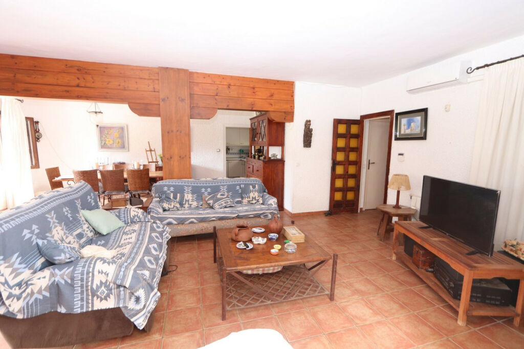 Detached Villa Cabo Roig Alicante - image 9