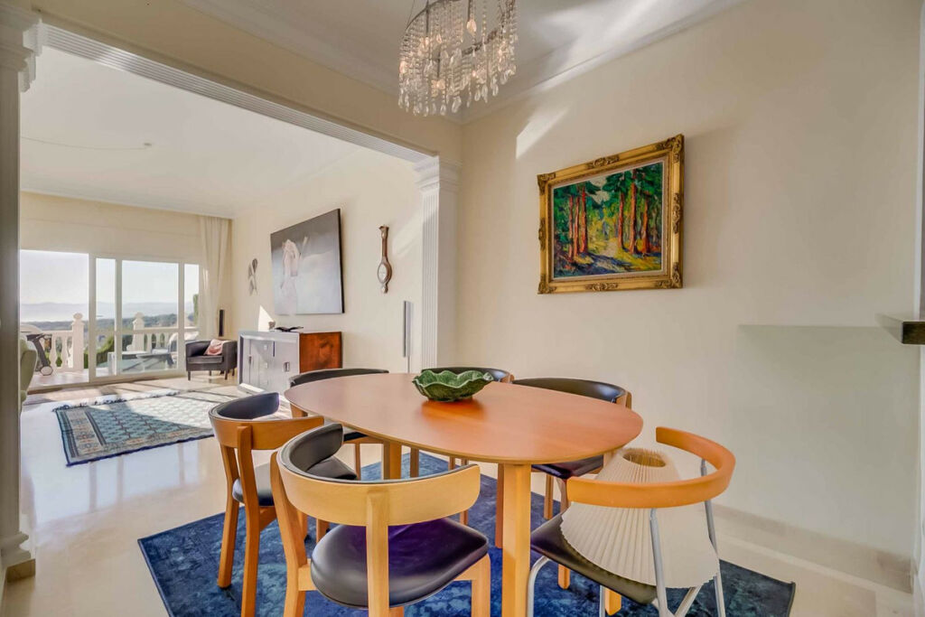 Townhouse Artola Málaga - image 9