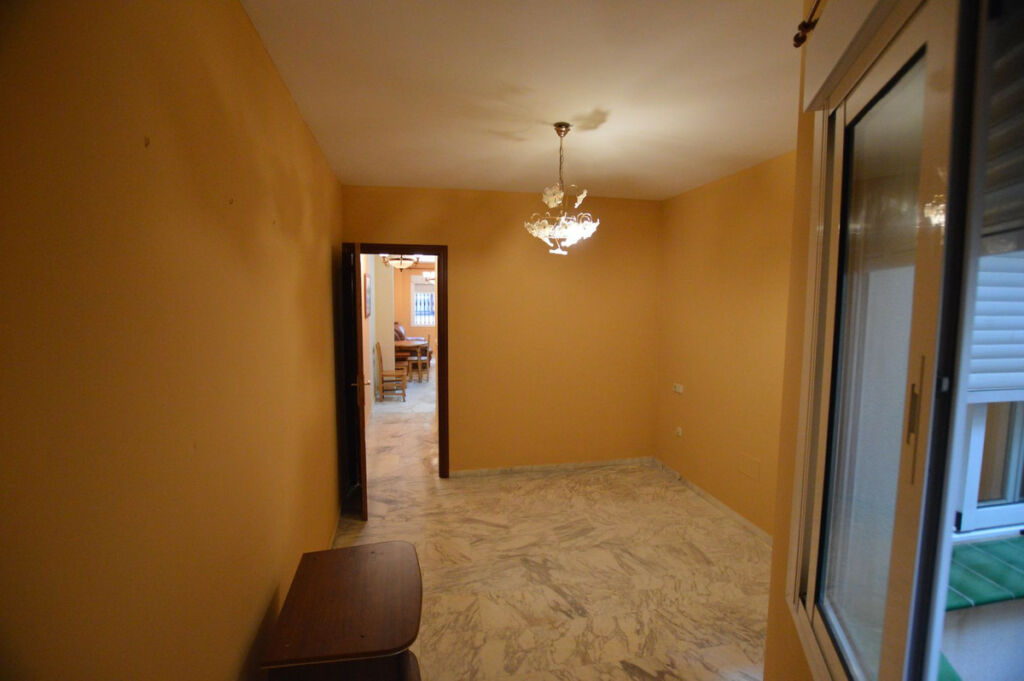 Ground Floor Apartment Los Boliches Málaga - image 9