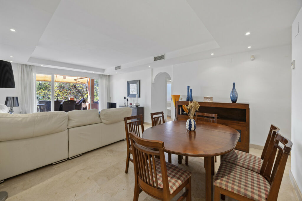 Middle Floor Apartment Marbella Málaga - image 12