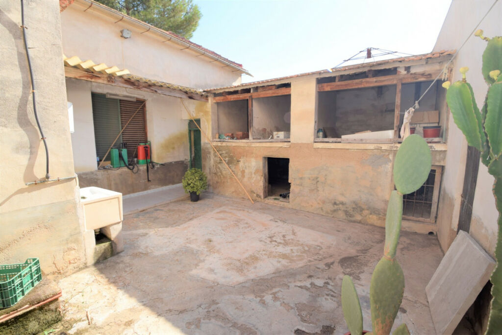 Detached Villa Catral Alicante - image 9