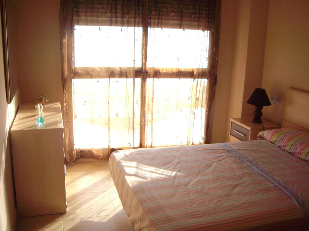 Middle Floor Apartment Guardamar del Segura Alicante - image 9