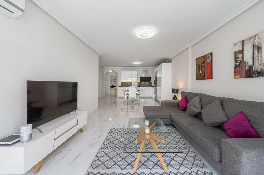 Ground Floor Apartment Nueva Andalucía Málaga - image 6