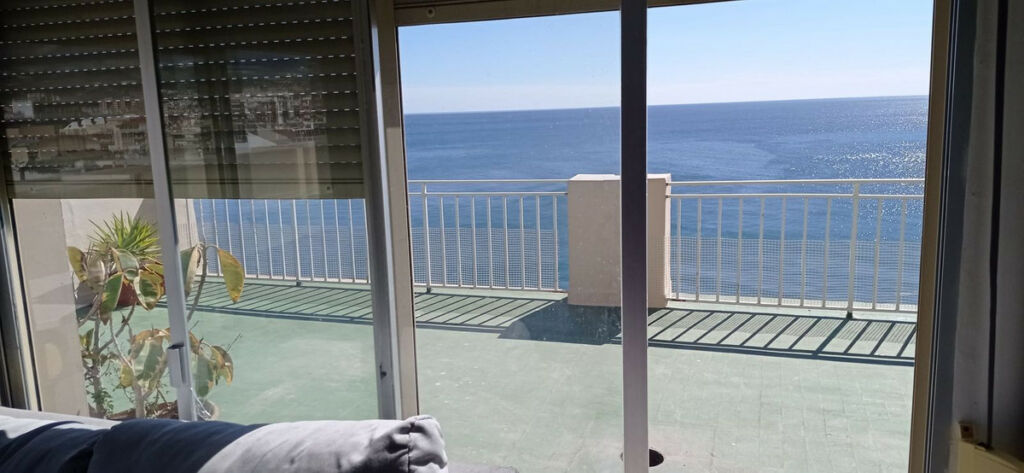 Penthouse Fuengirola Málaga - image 9