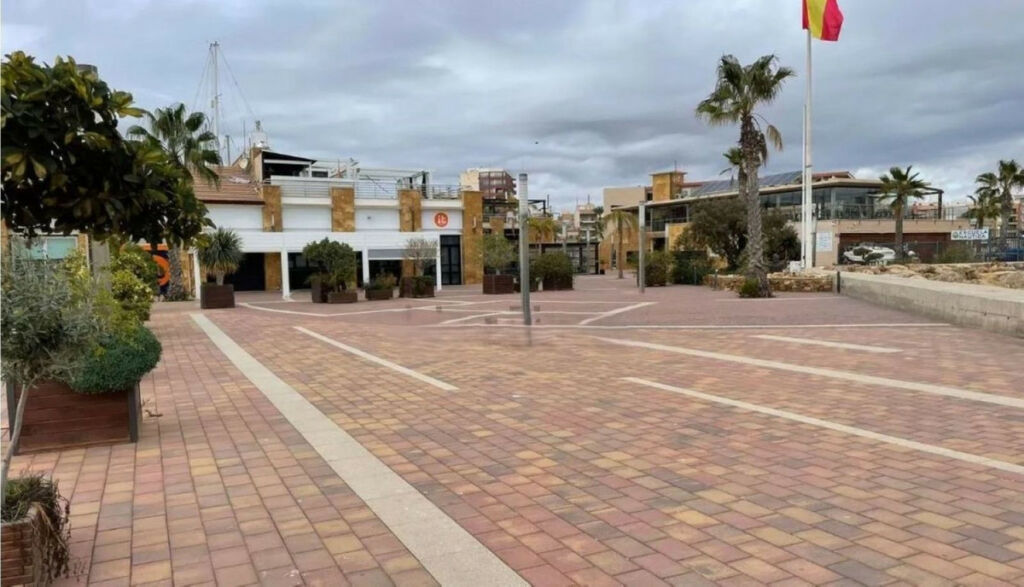 Restaurant Puerto de Mazarrón Murcia - image 9
