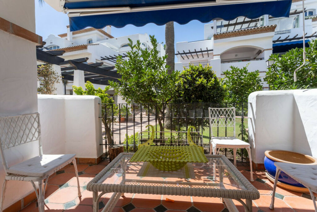 Ground Floor Apartment San Pedro de Alcántara Málaga - image 9