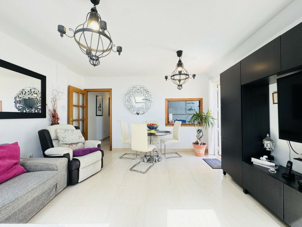 Penthouse San Luis de Sabinillas Málaga - image 9