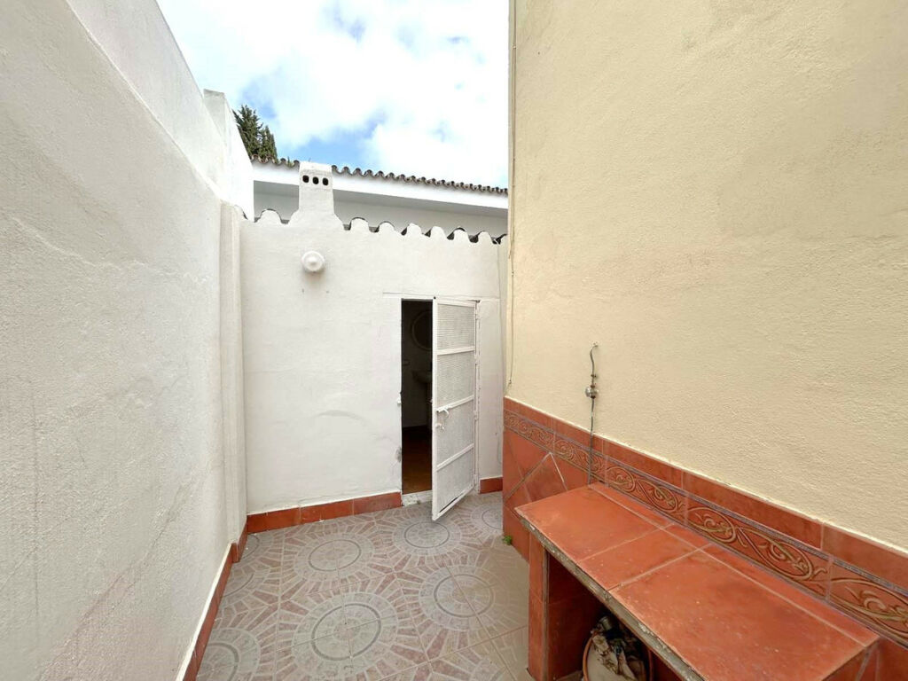 Detached Villa Mijas Málaga - image 9